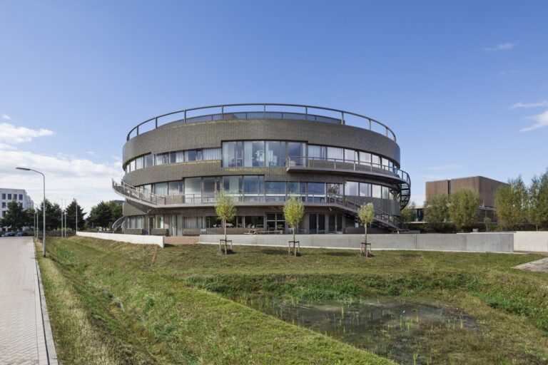دانشگاه Wachningen هلند
