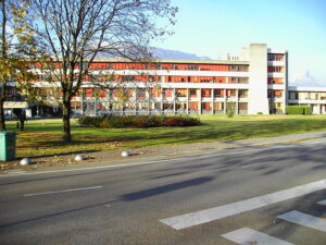 دانشگاه گرونوبل Grenoble فرانسه